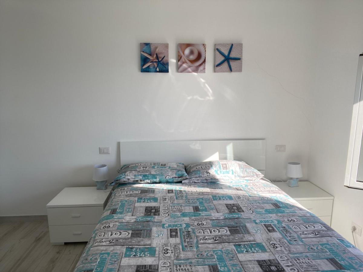 Casa Al Mare Lägenhet Varazze Exteriör bild